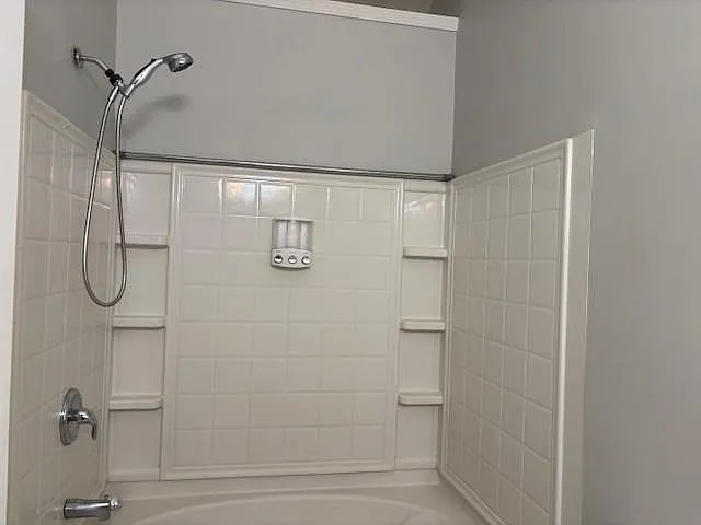 1504 Cove Creek Cir — Photo 8