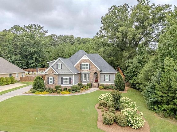 2nd image of 7 Whitetail Ridge Rd NW