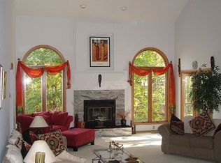 714 High Point Dr, Lake Saint Louis, MO 63367