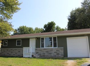 2840 E Blaine St, Springfield, MO 65803