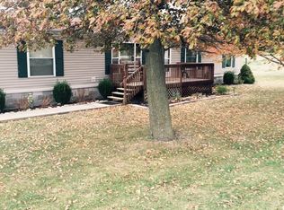 5462 Wesley Chapel Rd, New Berlin, IL 62670