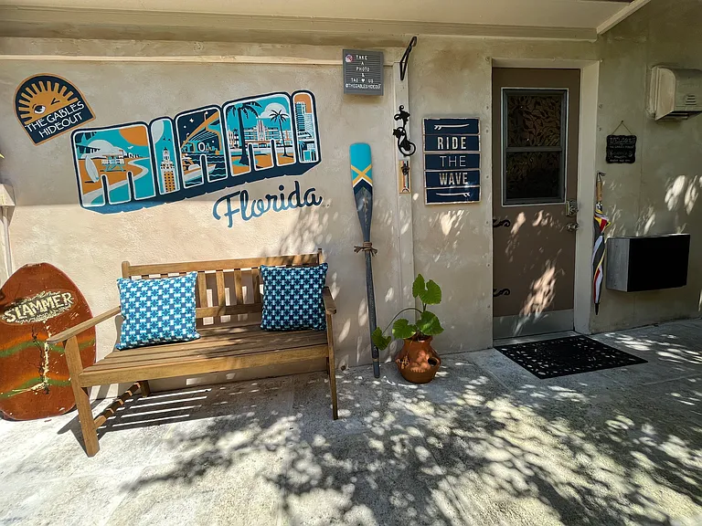SW 35th St — Photo 9
