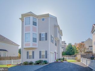 8247 Electric Ave, Vienna, VA 22182