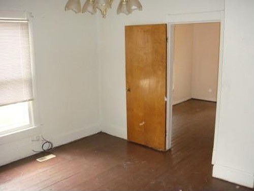2nd image of 1207 Bacon St