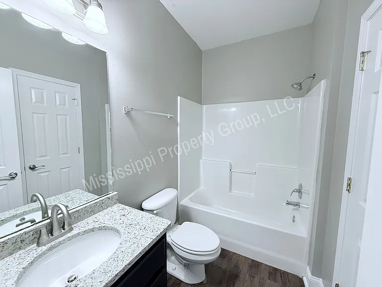 Mondrian Place — Photo 64