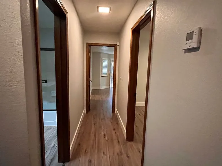 540 N Peppertree St — Photo 16