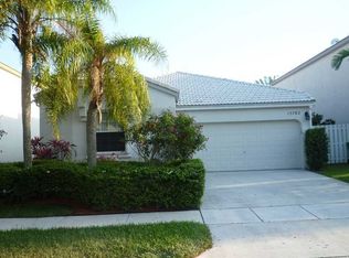 15782 NW 11th St, Pembroke Pines, FL 33028