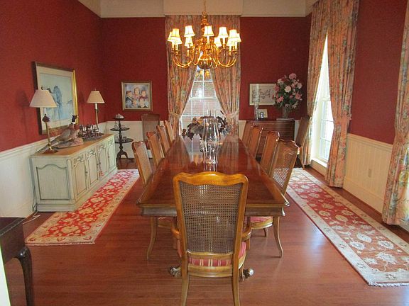 4th image of 5 Ridgewood Cir