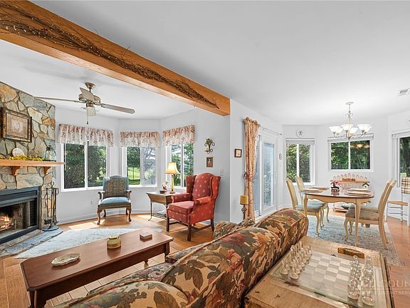 4th image of 116 Chase Court #116