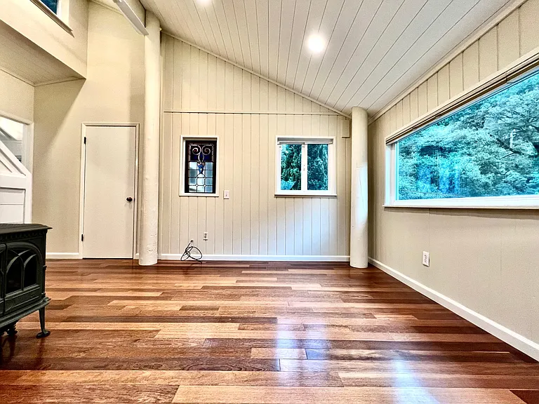 7765 Claremont Ave — Photo 17