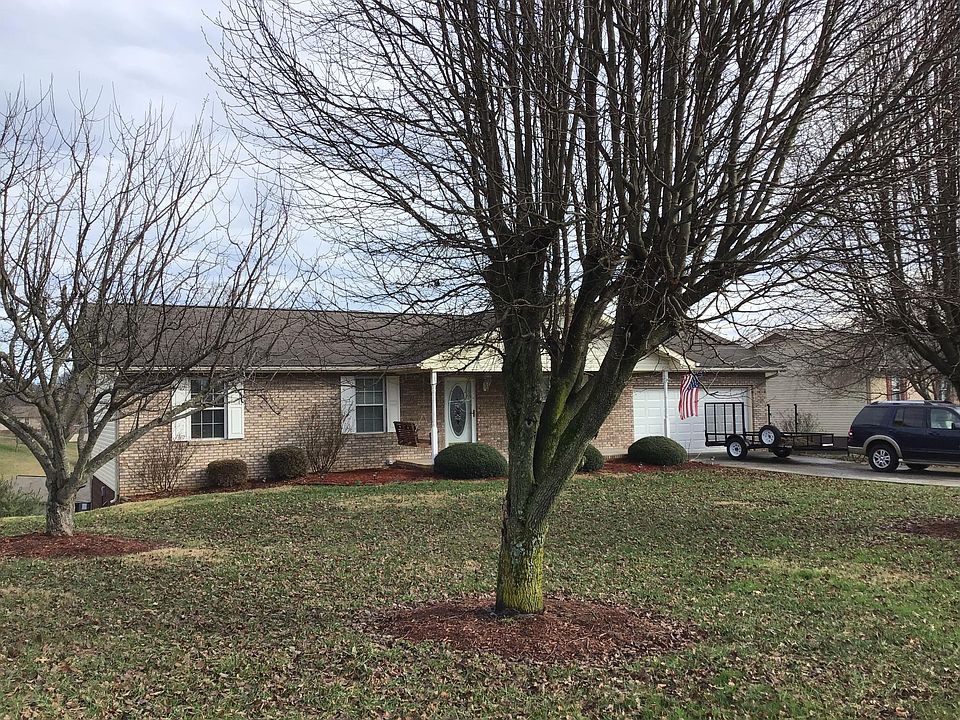 1st image of 204 Makalley Ln
