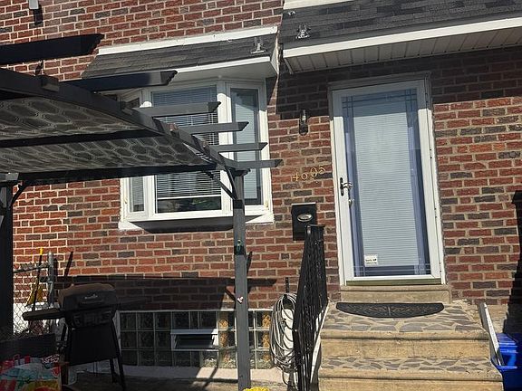 5th image of 4605 Shelmire Ave