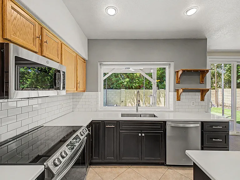 842 W Sun Coast Dr — Photo 18