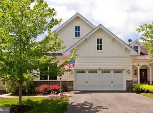 114 Osprey Dr, Lake Frederick, VA 22630