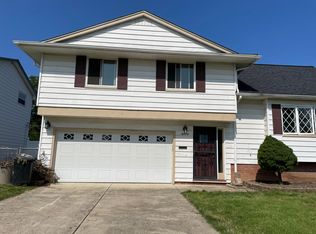 6774 Reid Dr, Parma Heights, OH 44130