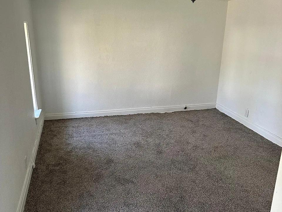 224 Maple St #1