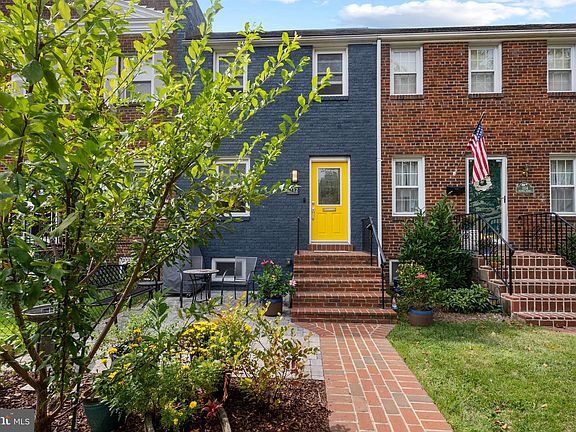 3rd image of 1112 Colonial Ave