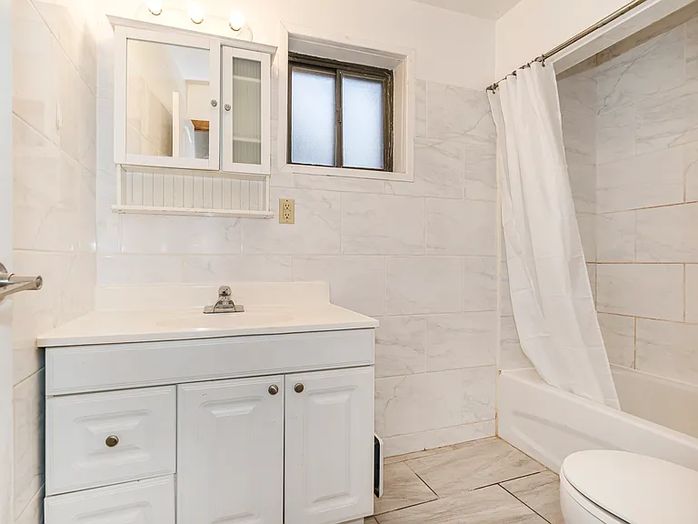 211 Brunswick Ave #B — Photo 9