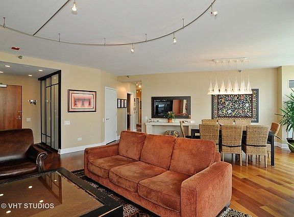 2nd image of 600 N Kingsbury St APT 1207