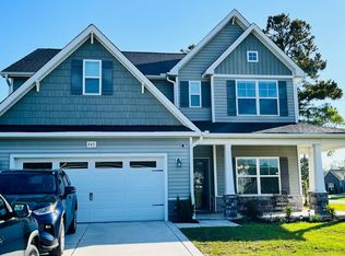 945 Needlerush Rd, Sneads Ferry, NC 28460