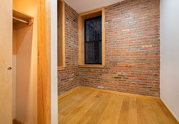 4th image of 110 Madison St #7AA