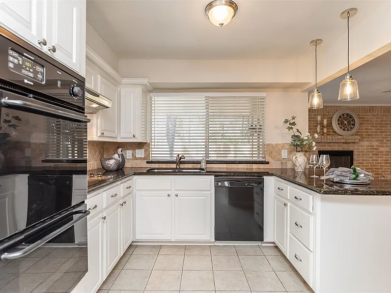 46 N Deerfoot Cir — Photo 10