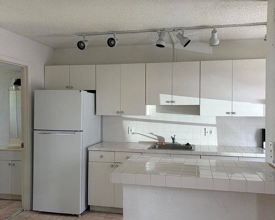 1st image of 1021 SE Monterey Rd #1-17