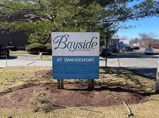 11 Riverside Ave APT 11, Danvers, MA 01923