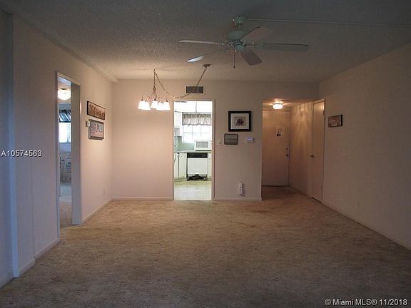 3rd image of 3475 Brokenwoods Dr APT 108
