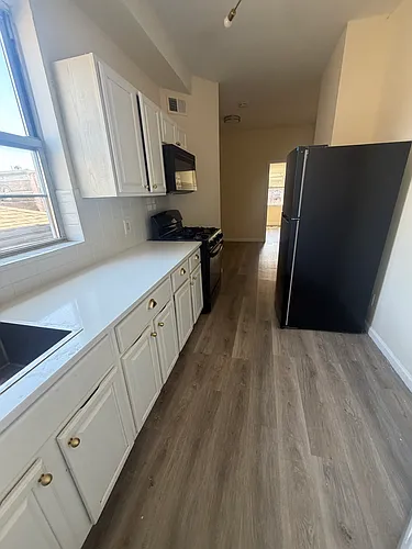 214 64th St Photo 1