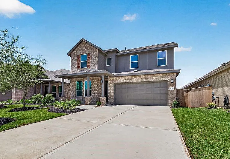 25714 Sapphire Cove St — Photo 2