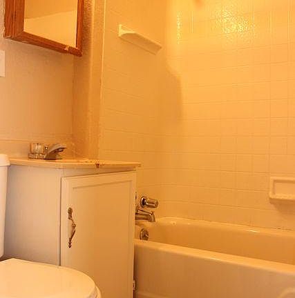 5th image of 621 N Lakeview Ave