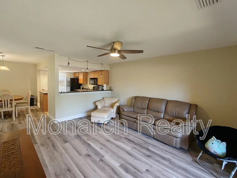 1810 NW 23rd Blvd #165 — Photo 3