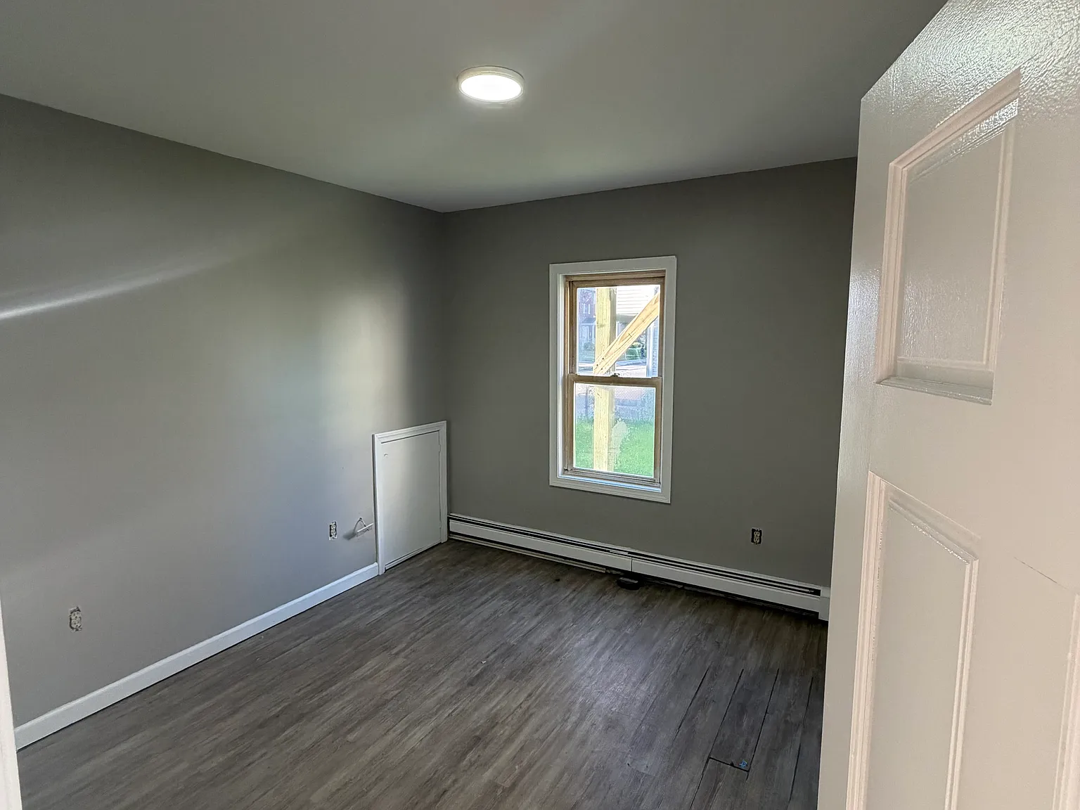 3 bed, 1315 sqft, $2,200 — Photo 3