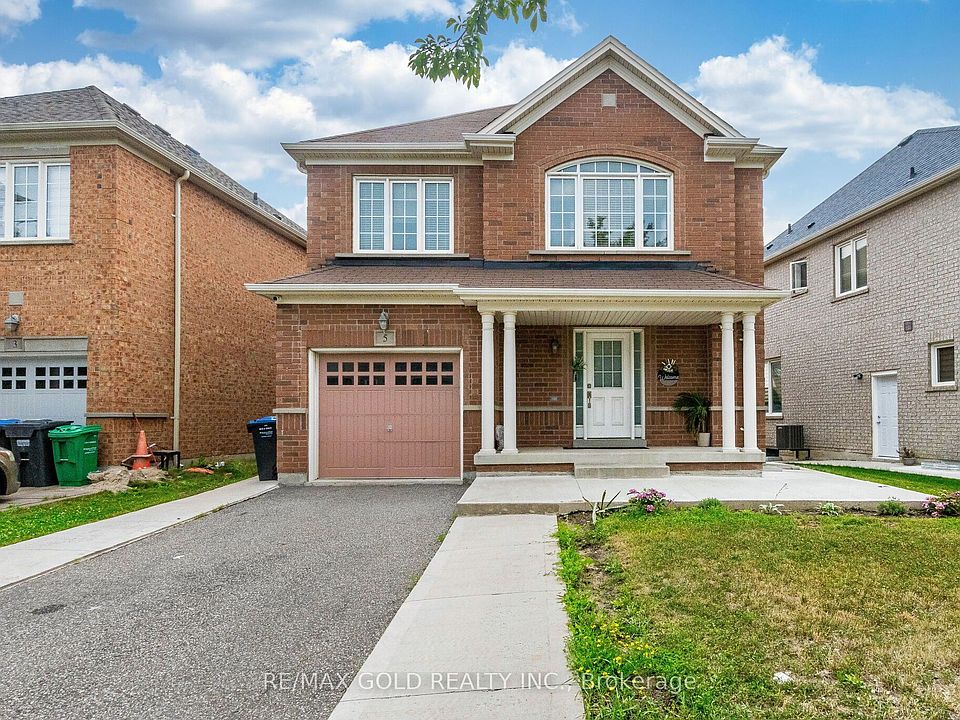 1st image of 5 Denali Cres