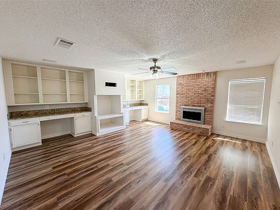 3rd image of 1711 Kennedy Dr