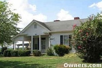 1910 Farm House on Twenty Acres
