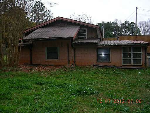 5th image of 3645 Woods Dr
