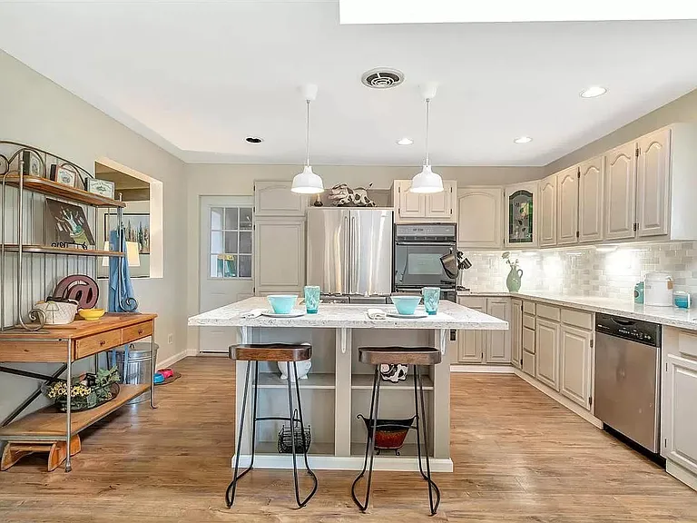 4836 Driftwood Dr — Photo 22