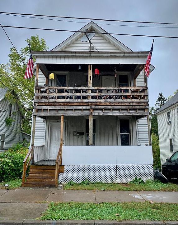 2nd image of 21 Munsell St
