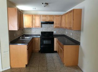 5-07 S 60th St, Philadelphia, PA 19139