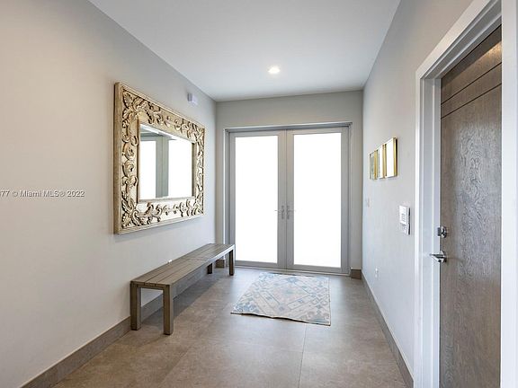 3rd image of 3134 Gifford Ln #3134