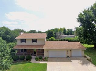 6 Strawberry Ln, Mackinaw, IL