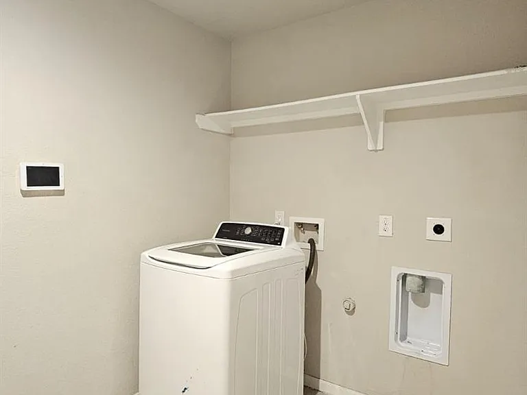 4339 Isaac Bay Dr — Photo 17