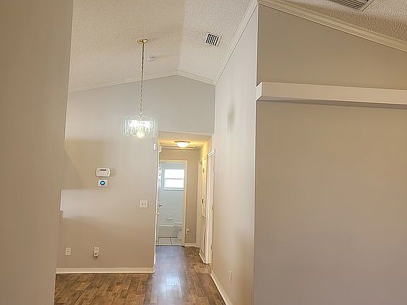 5th image of 4101 37th Ave N