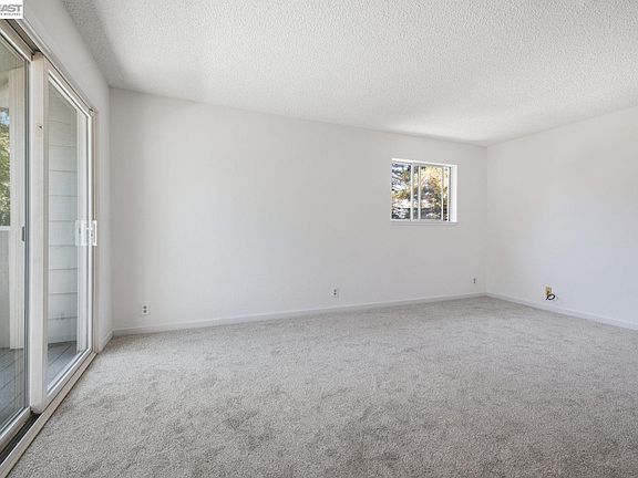 2nd image of 620 River Oak Way APT 81