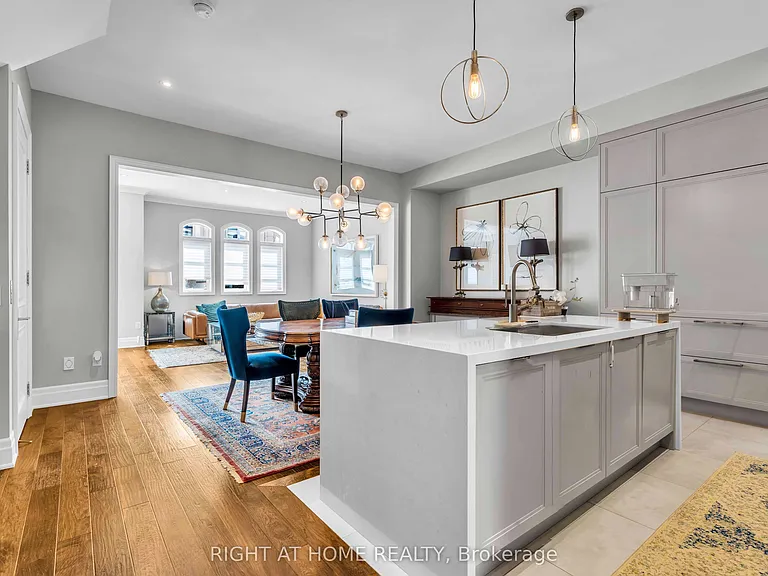 184 Dorval Dr — Photo 3