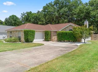 2394 La Lar Ln, Pensacola, FL 32534
