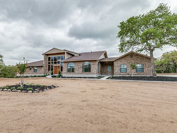 4th image of 13539 Sleepy Oaks