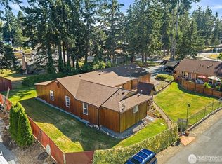 15821 5th Ave E, Tacoma, WA